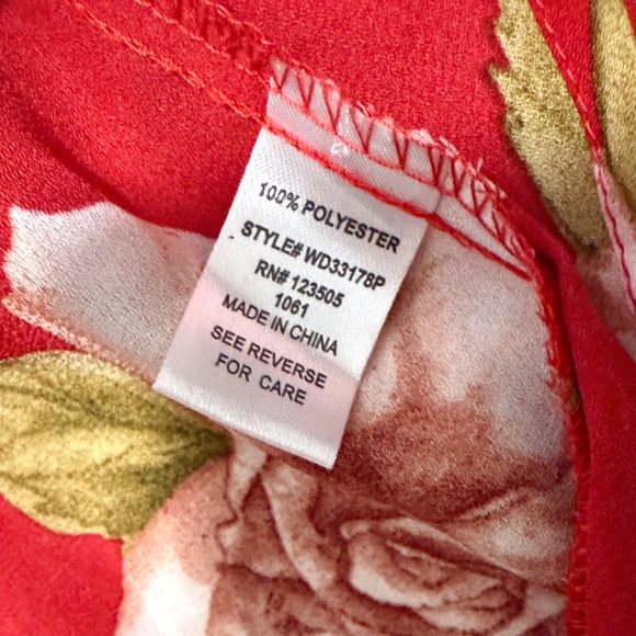 3/$10 Heart Hips Red Floral High Low Dress - Picture 7 of 8